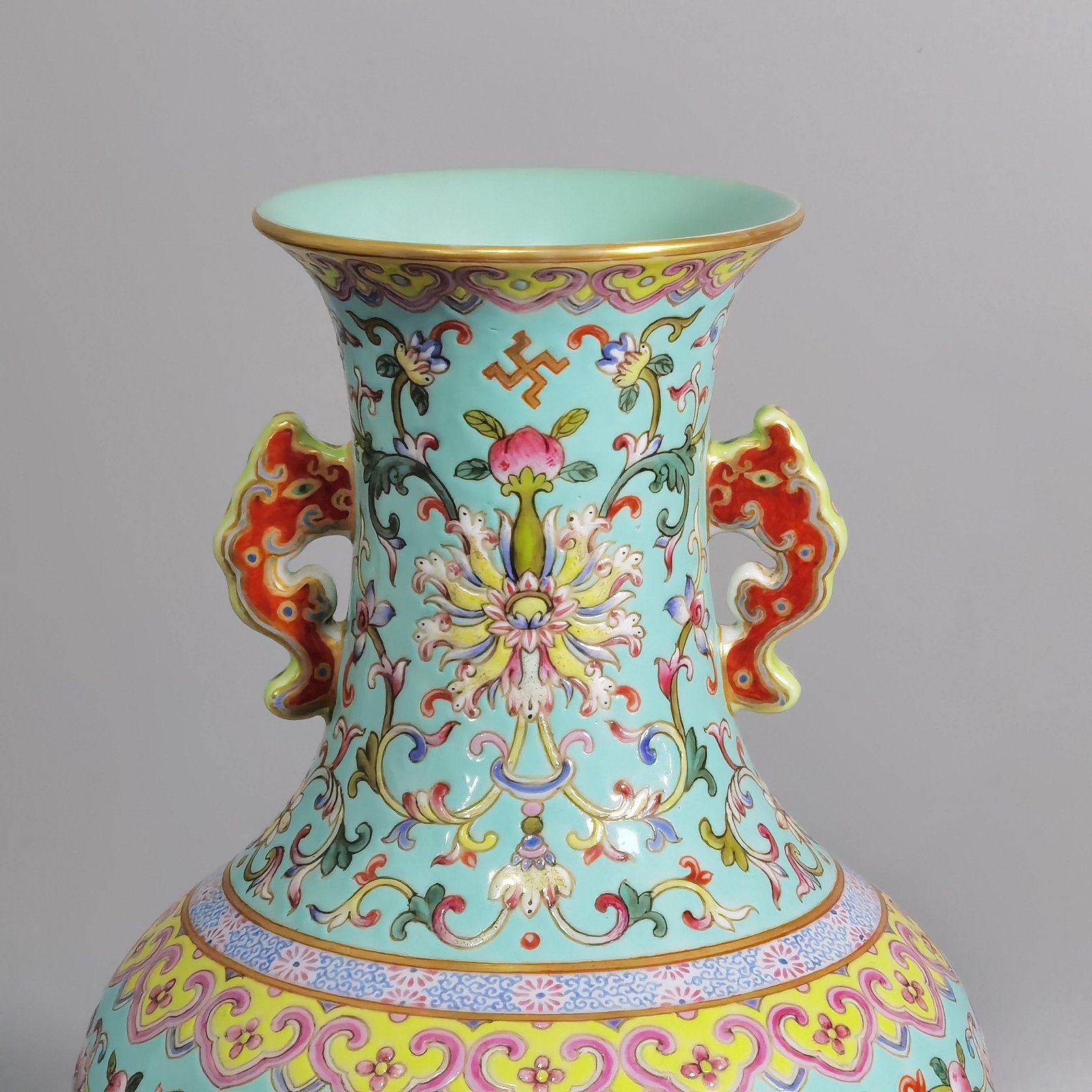 Qing Dynasty Daoguang green and pastel color longevity twining branches and precious flowers amphora