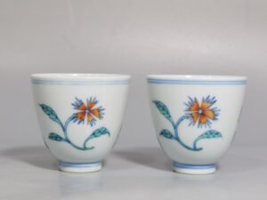 Qing Dynasty Yongzheng sustenance money Doucai Sanqiu cup