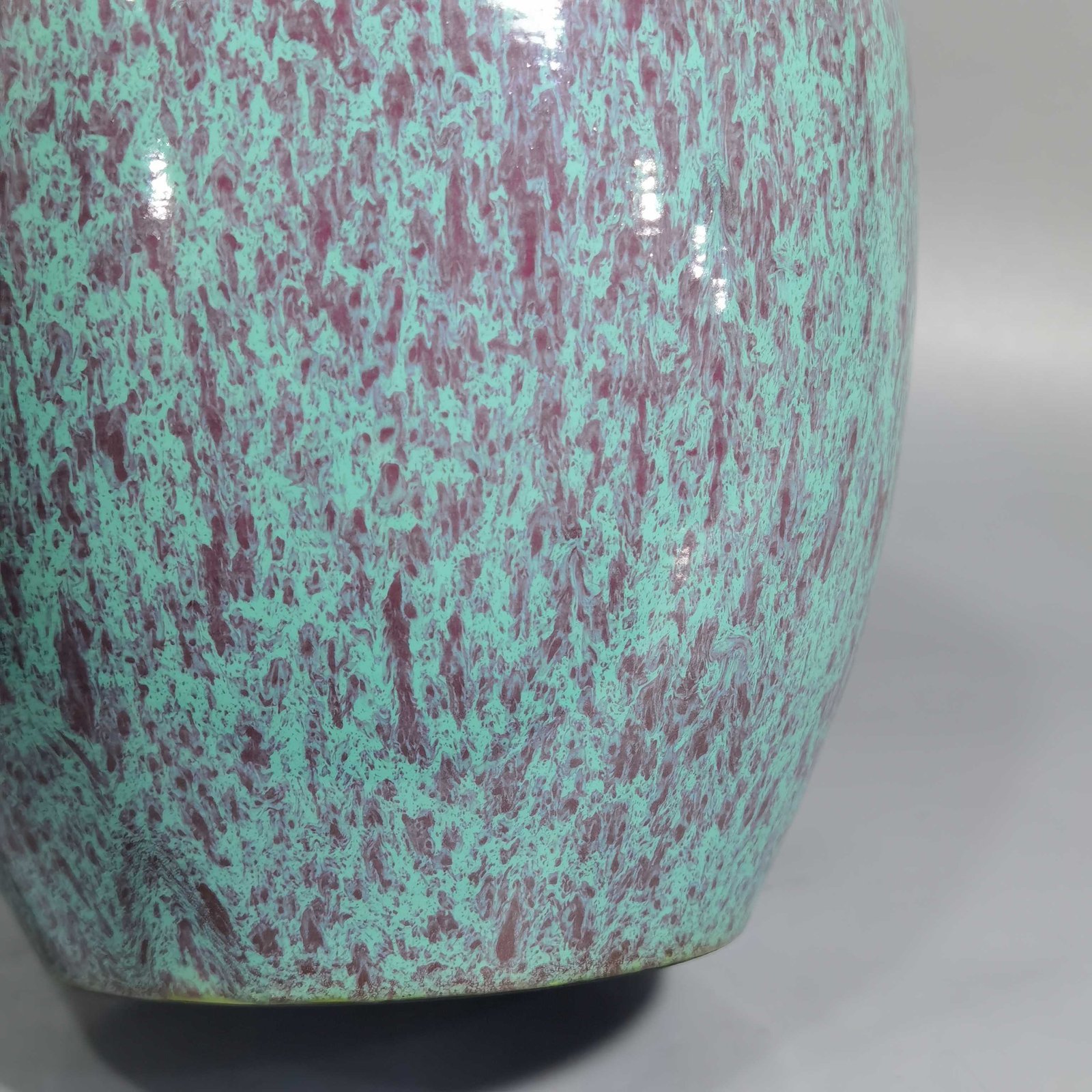 Qing Dynasty Yongzheng Lujun glazed through-ear vase Dimensions