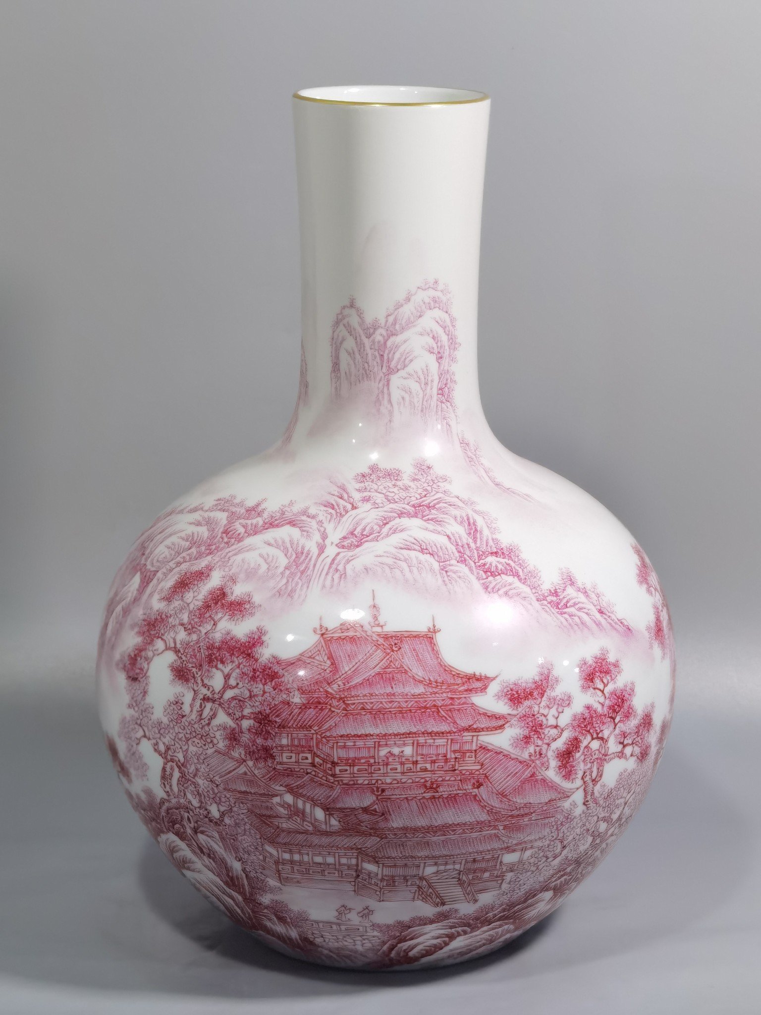 Qing Dynasty Yongzheng Enamel Agate Red Landscape Figures and Heavenly Ball Vase