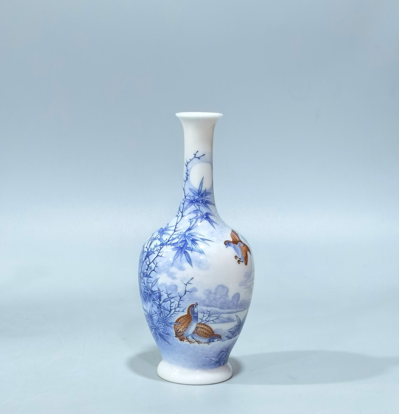 Qing Dynasty Yongzheng Small vase famille rose enamel
