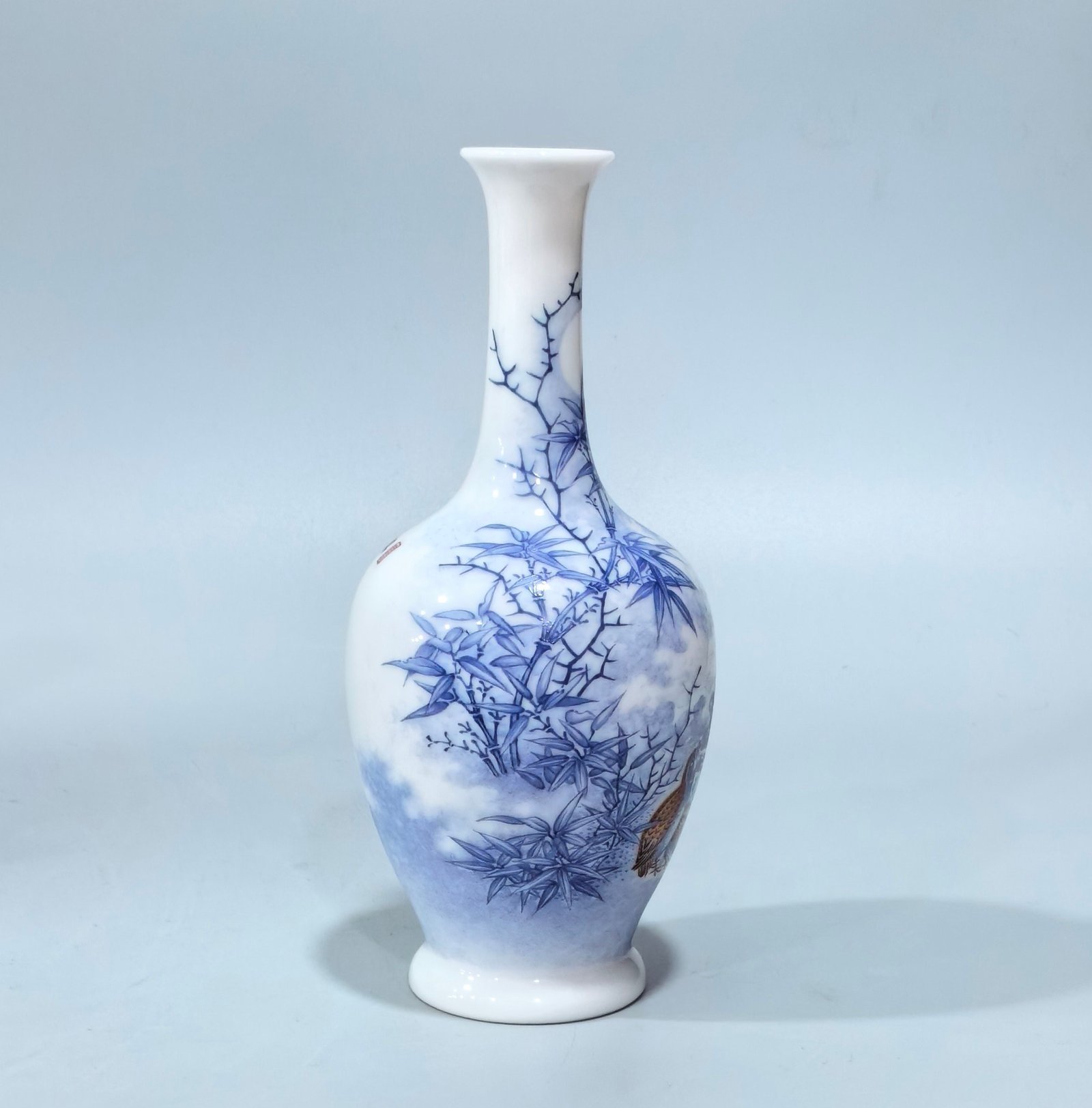 Qing Dynasty Yongzheng Small vase famille rose enamel