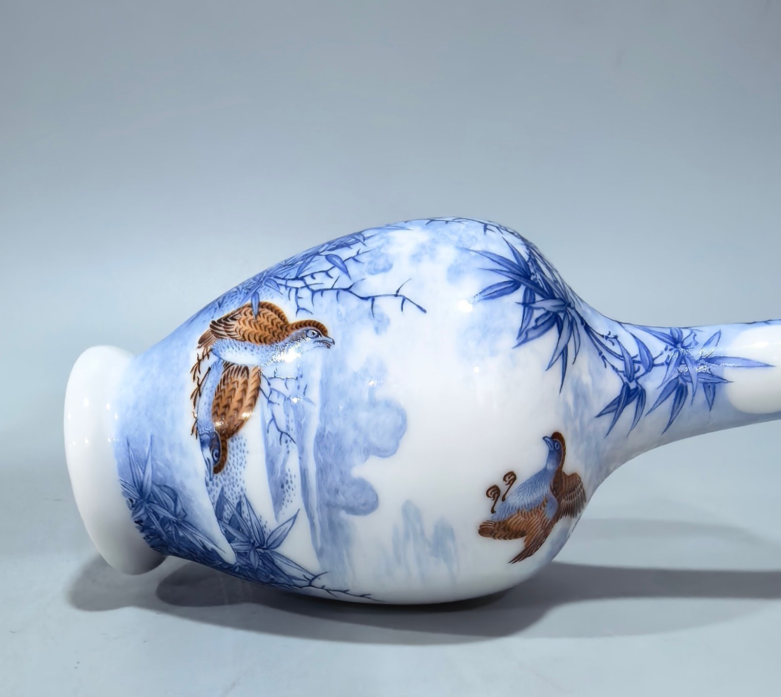 Qing Dynasty Yongzheng Small vase famille rose enamel