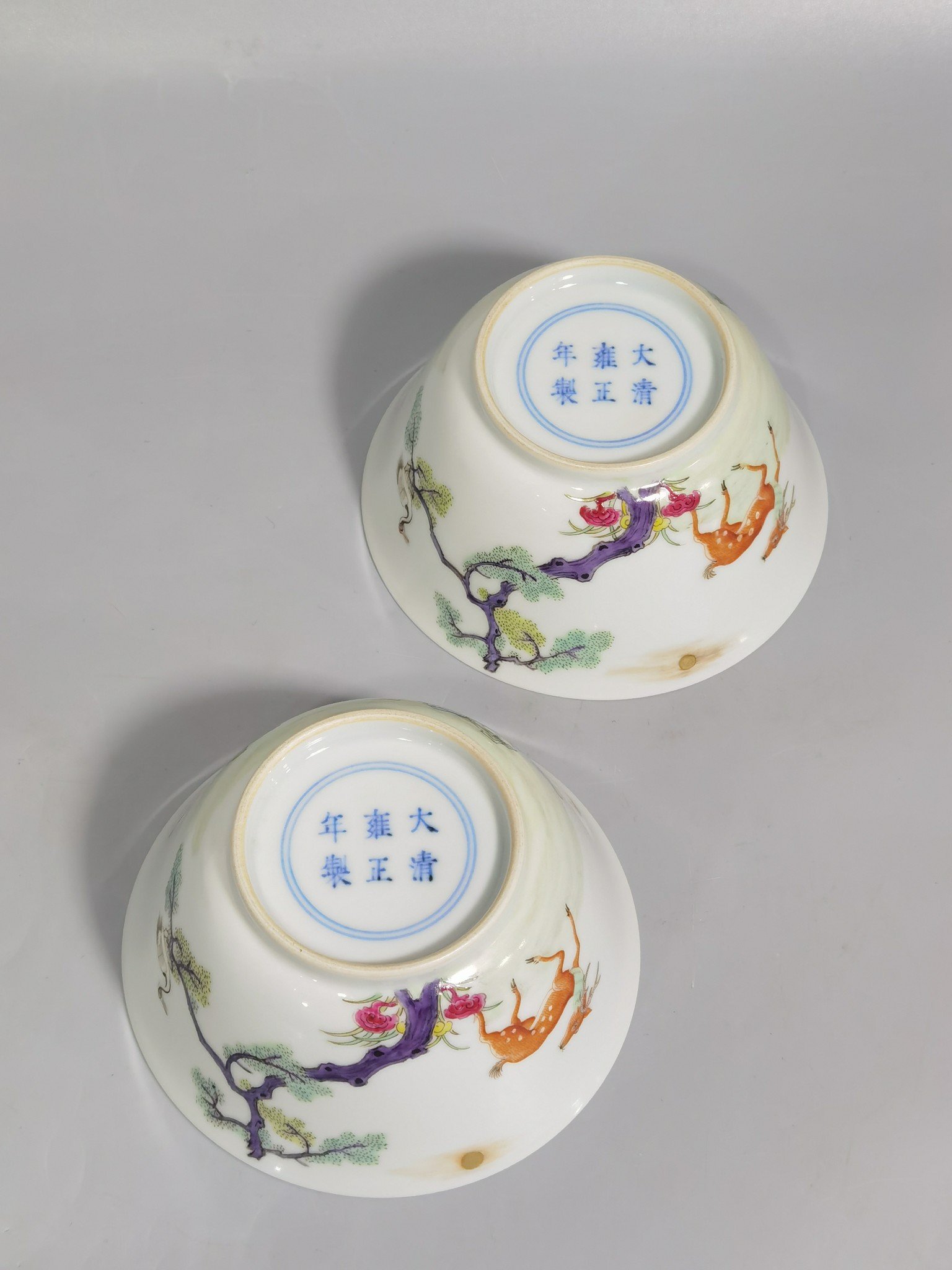 Qing Dynasty Yongzheng pastel color visiting friends with a musical instrument