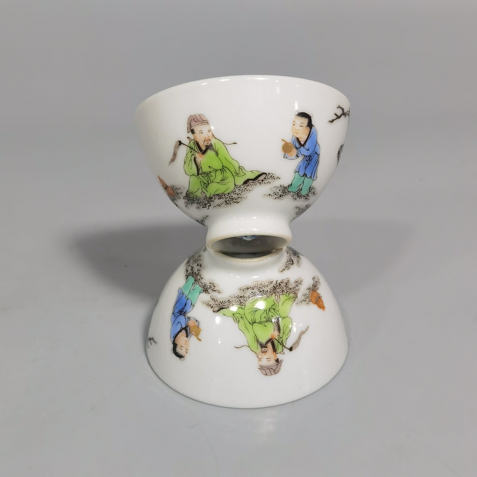 Qing Dynasty Yongzheng pastel color picture of asking questions with a child chicken heart cup
