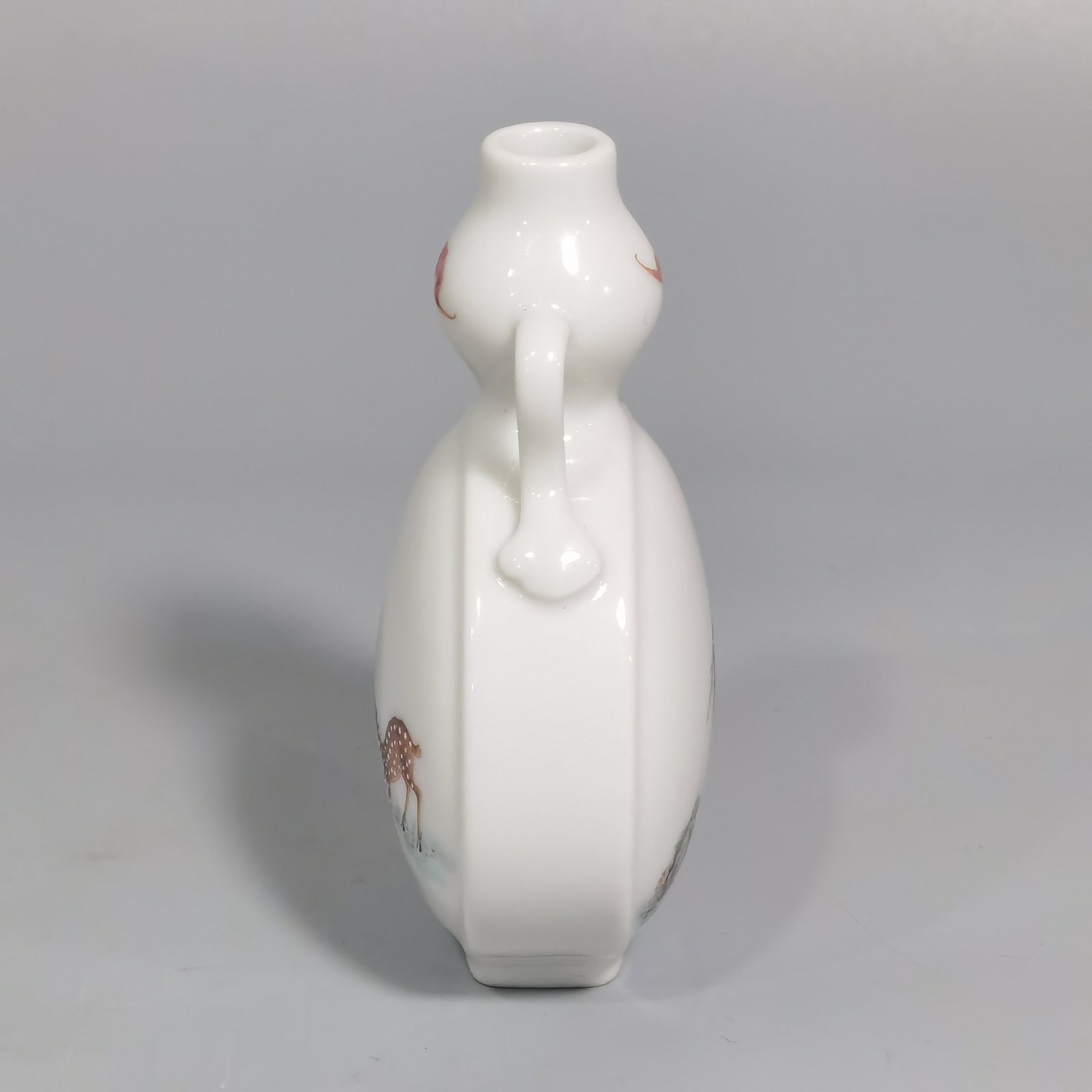Qing Dynasty Yongzheng pastel color gourd bottle