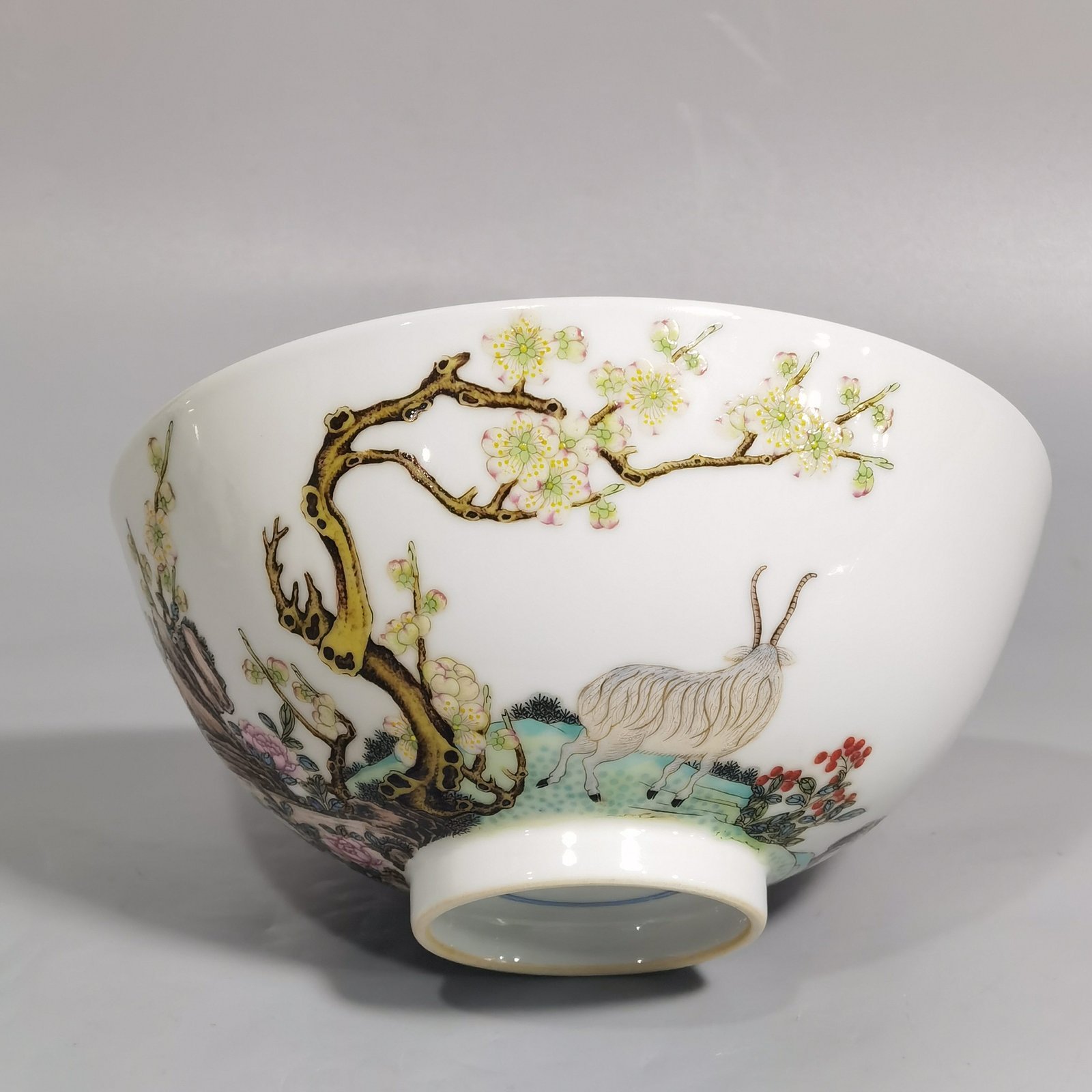 Qing Dynasty Yongzheng famille rose kaitai bowl with three sheep