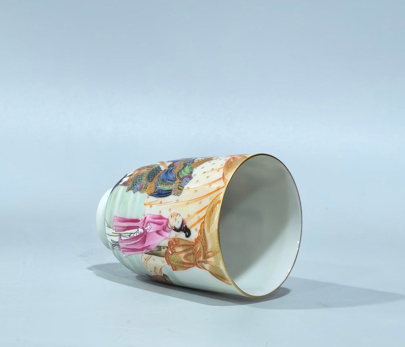 Qing Dynasty Yongzheng famille rose scented cup