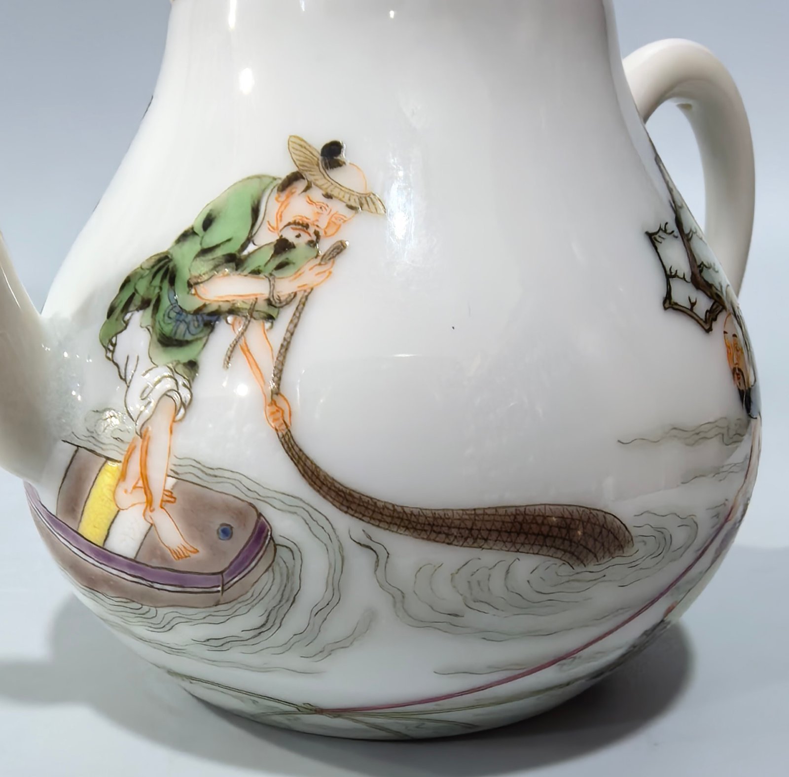 Qing Dynasty Yongzheng pastel teapot with figures