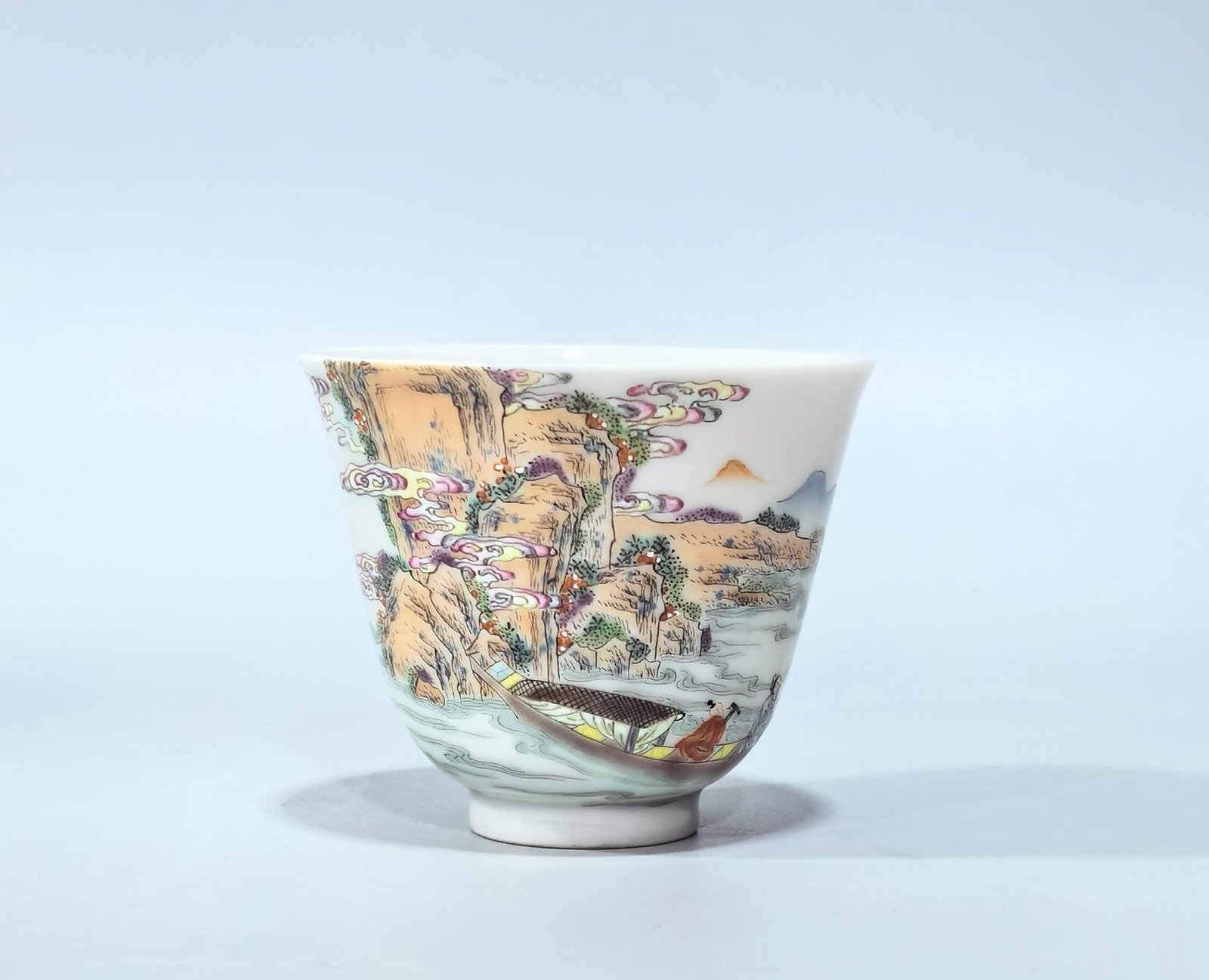 Qing Dynasty Yongzheng pastel-painted cup