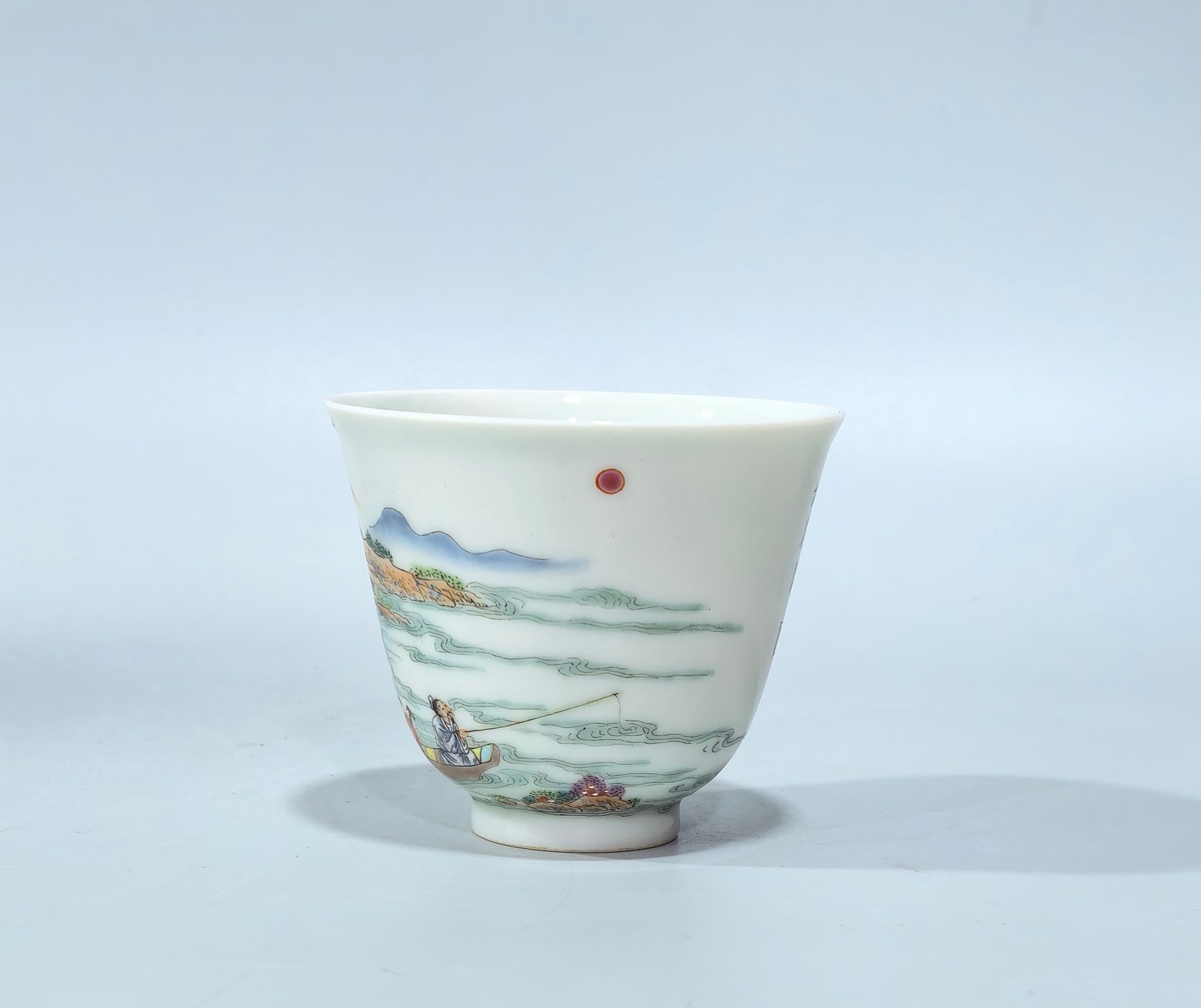 Qing Dynasty Yongzheng pastel-painted cup