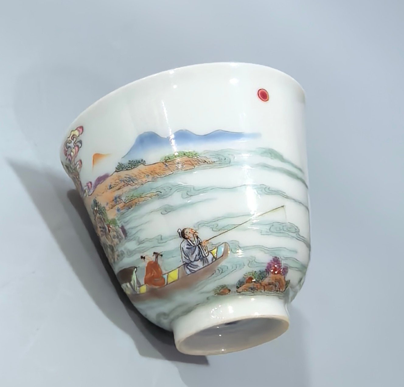 Qing Dynasty Yongzheng pastel-painted cup