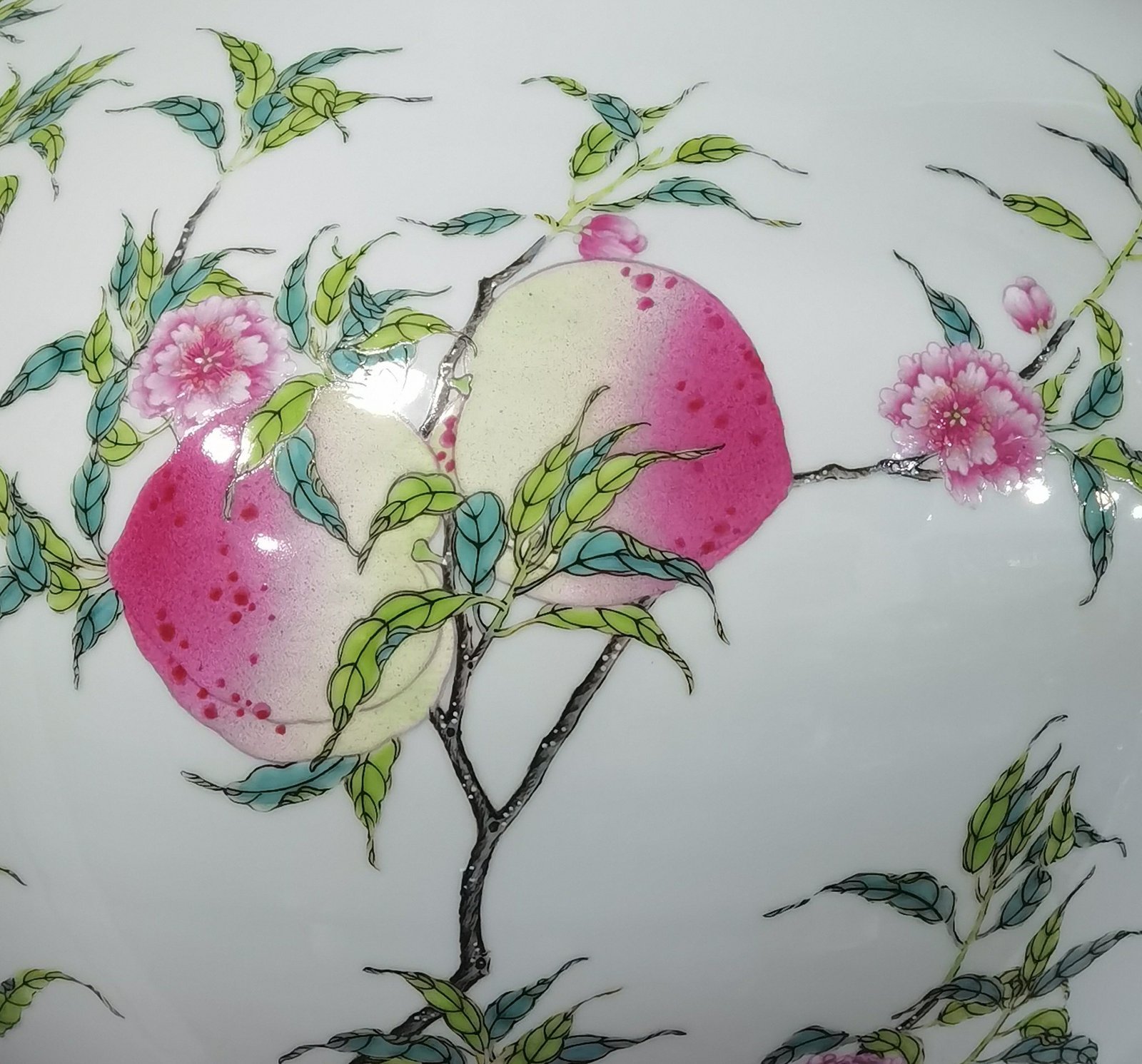 Qing Dynasty Yongzheng famille rose eight peach celestial sphere vase