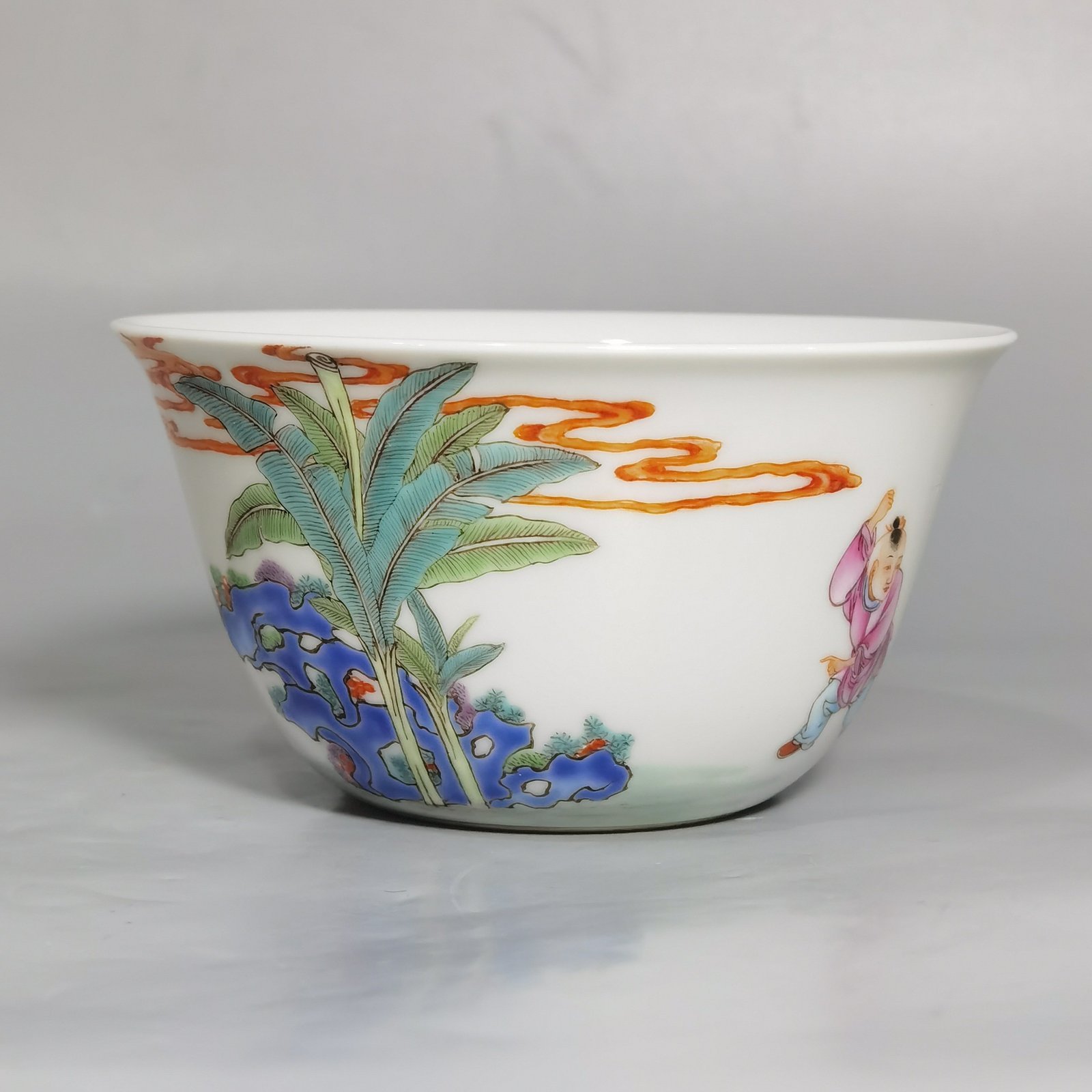 Qing Dynasty Yongzheng famille rose Sima Guang smashed cylinder horseshoe cup