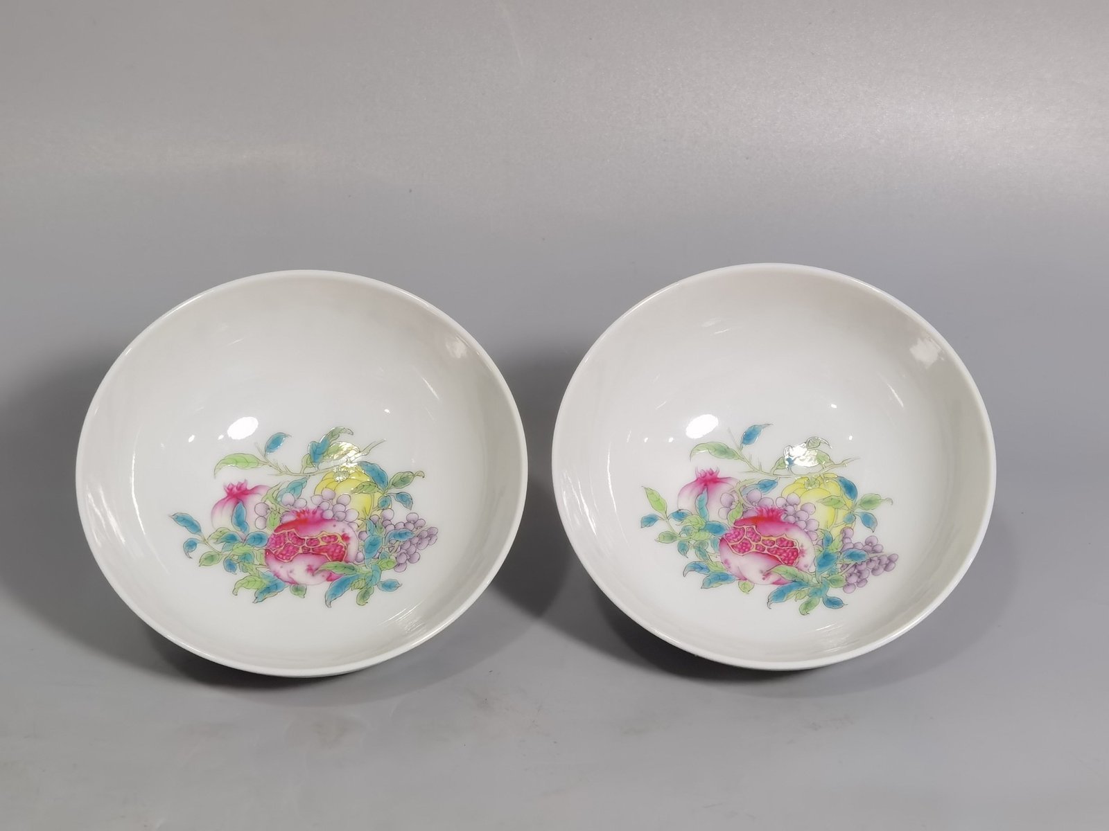 Qing Dynasty Yongzheng pastel-painted cup