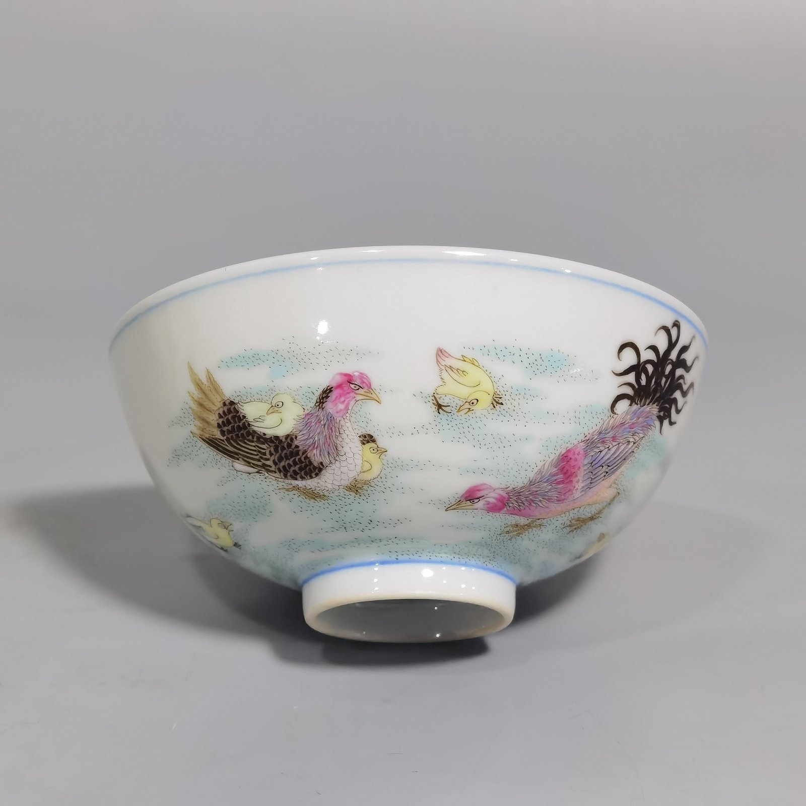 Qing Dynasty Yongzheng pastel-painted cup