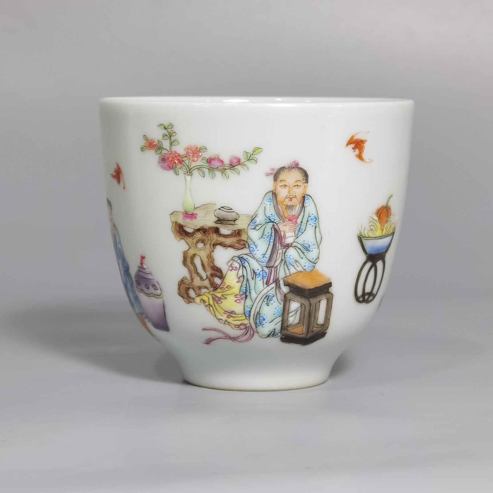 Qing Dynasty Yongzheng pair of pastel literati cups