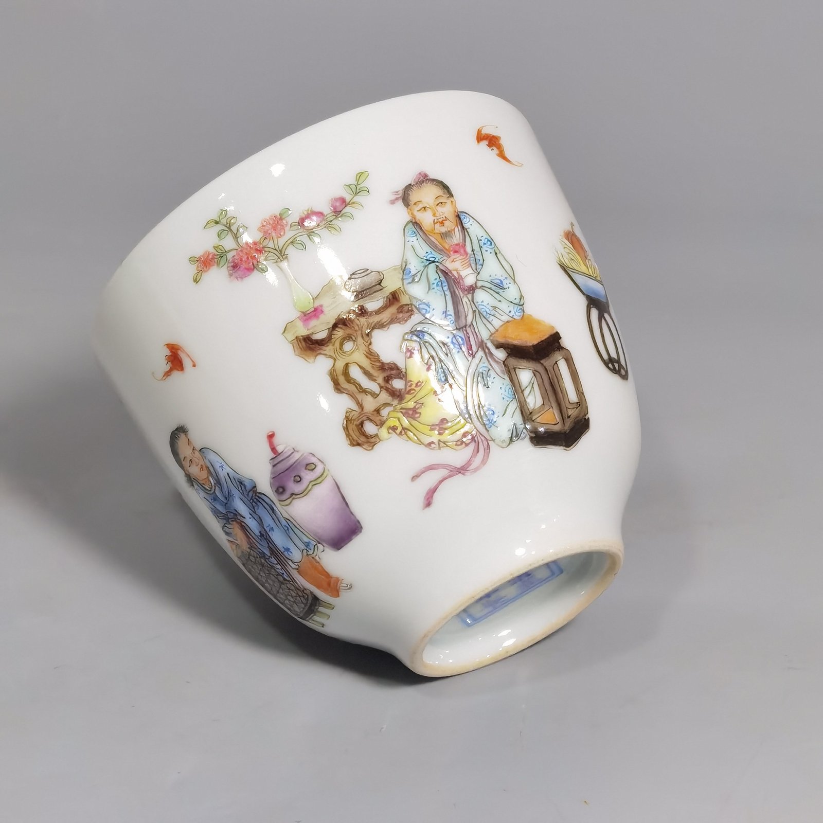 Qing Dynasty Yongzheng pair of pastel literati cups