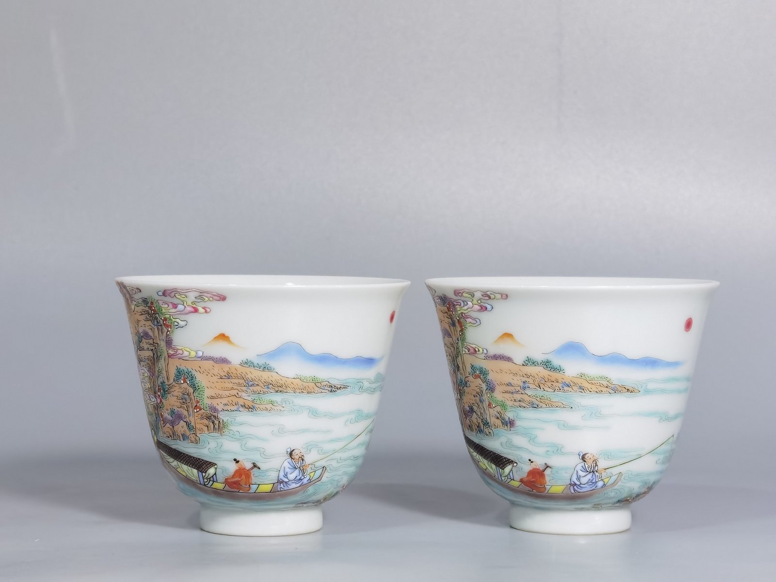 Qing Dynasty Yongzheng famille rose Xiaoxiang Guanlan map poem cup