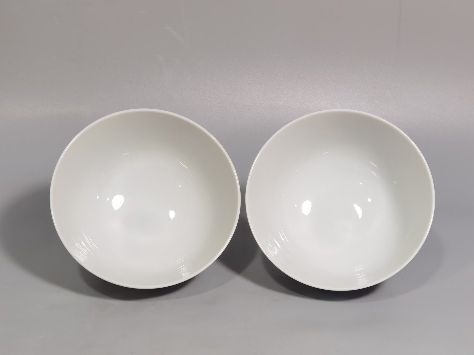 Qing Dynasty Yongzheng pastel paintings of Fulu figures pair of small bowls