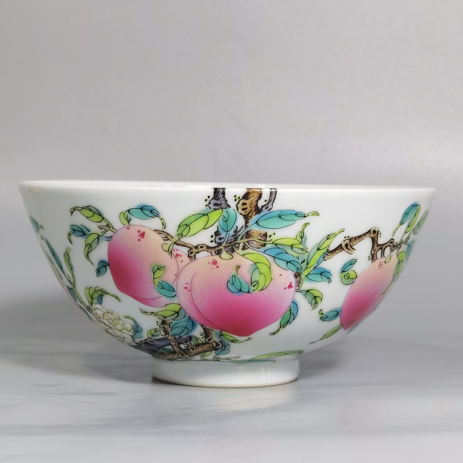 Qing Dynasty Yongzheng pair of famille rose six-peach and five-blessing bowl