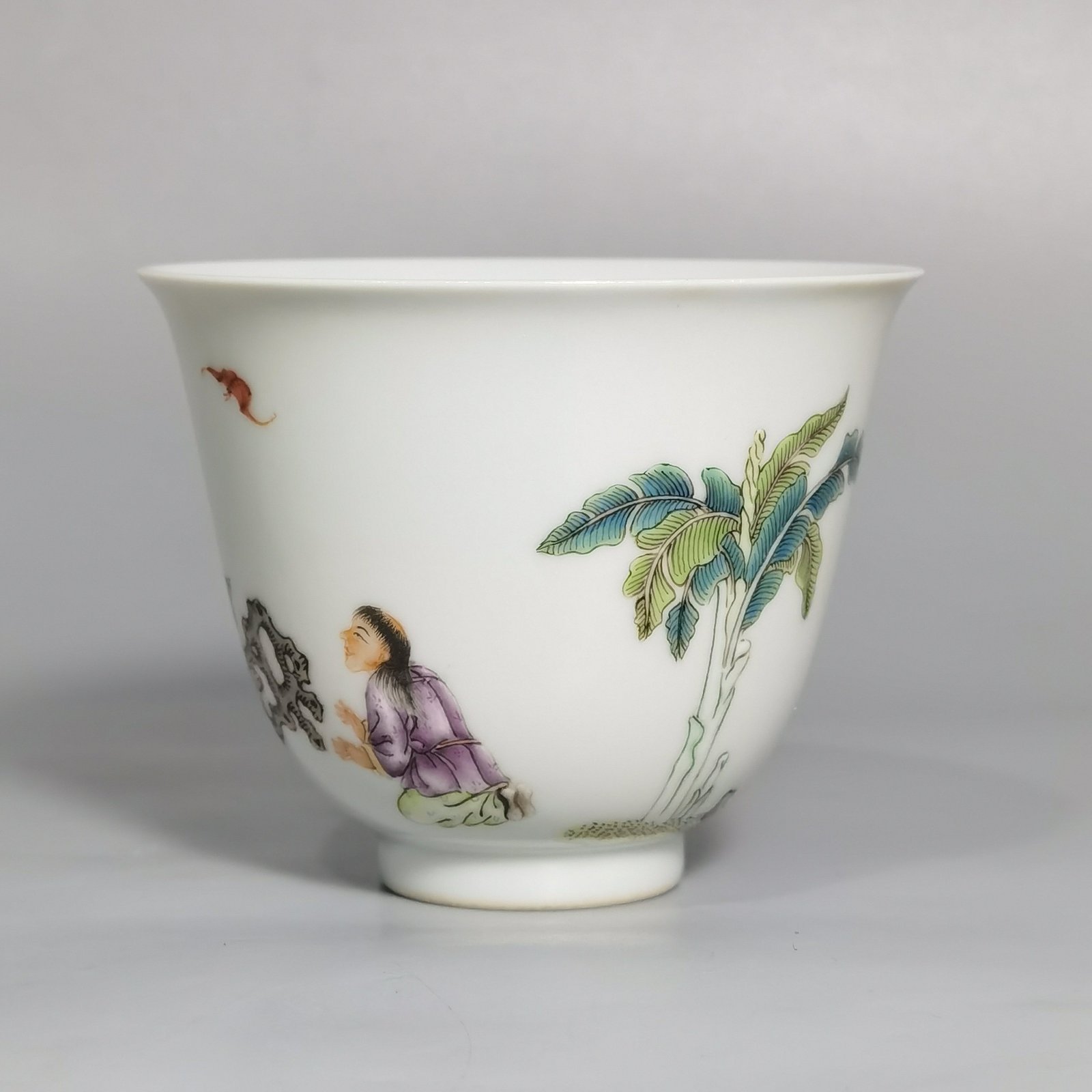 Qing Dynasty Yongzheng pastel-colored Coats cup