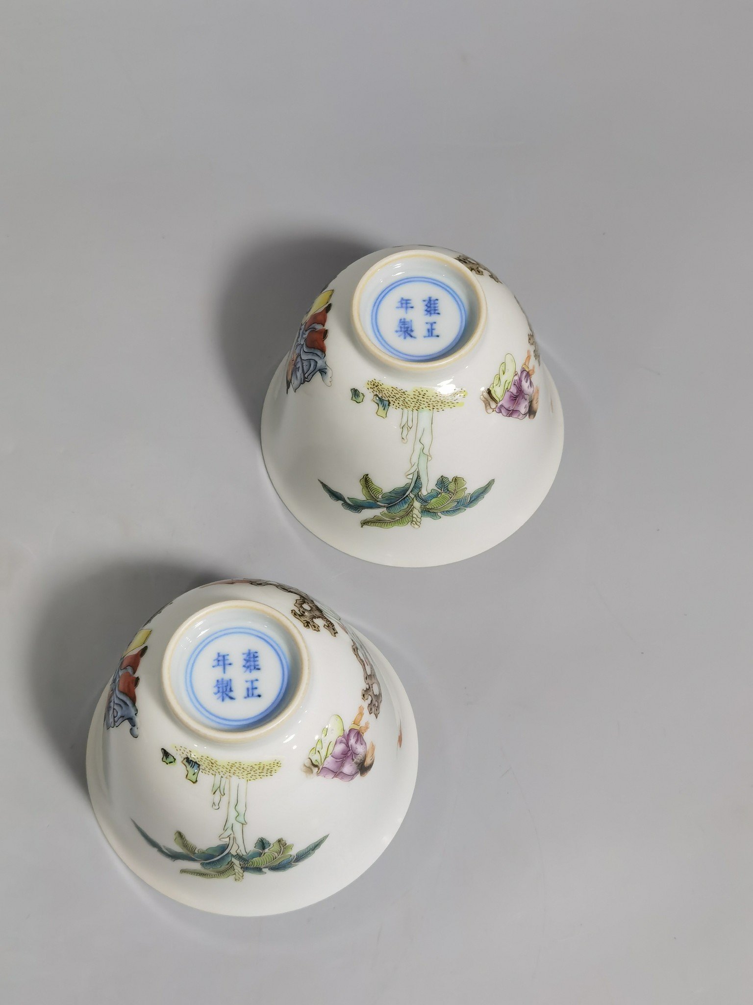 Qing Dynasty Yongzheng pastel-colored Coats cup