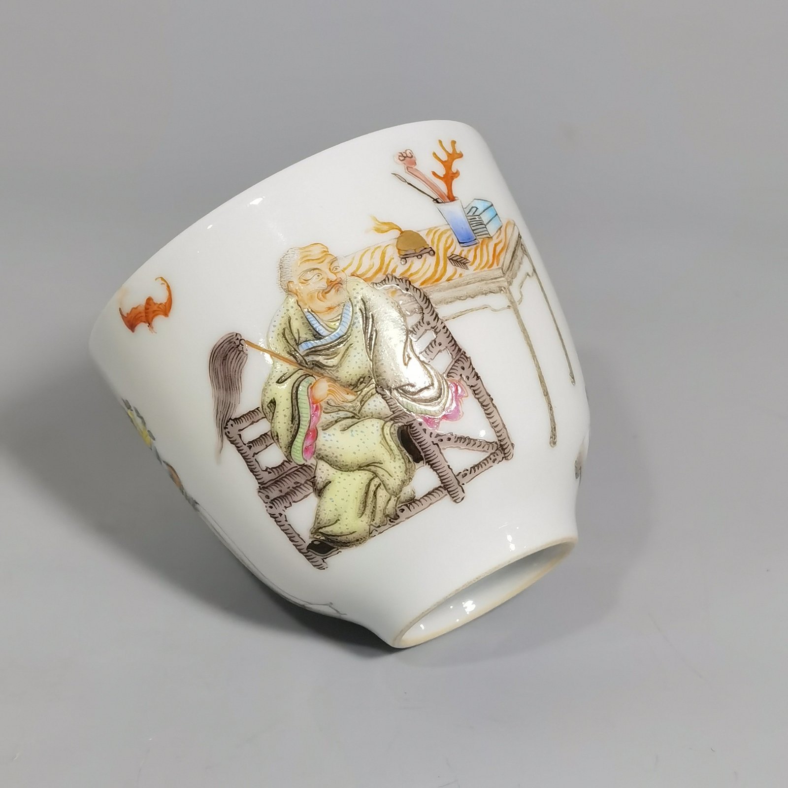 Qing Dynasty Yongzheng Pastel Coats accompanying children