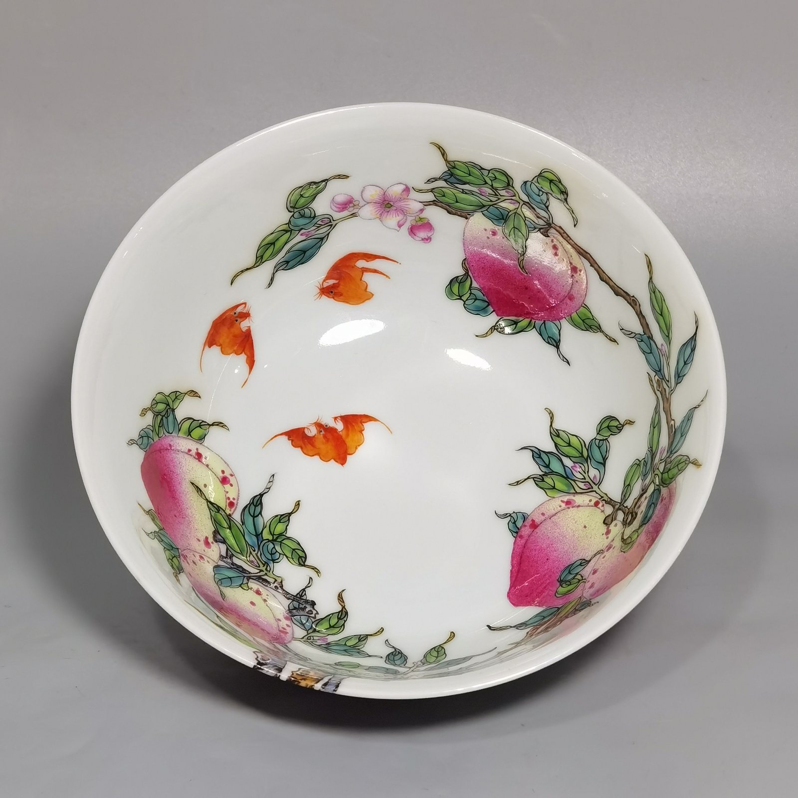 Qing Dynasty Yongzheng pair of pastel famille rose bowls with eight peaches and five bat