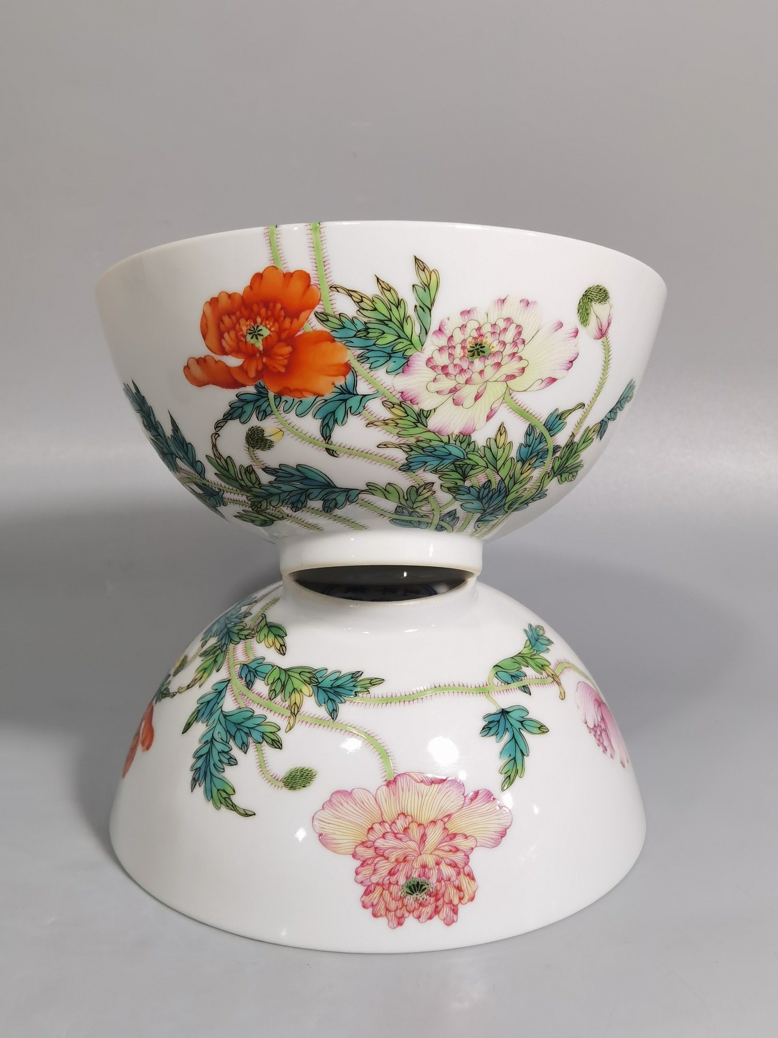 Qing Dynasty Yongzheng Pastel pink poppy bowl