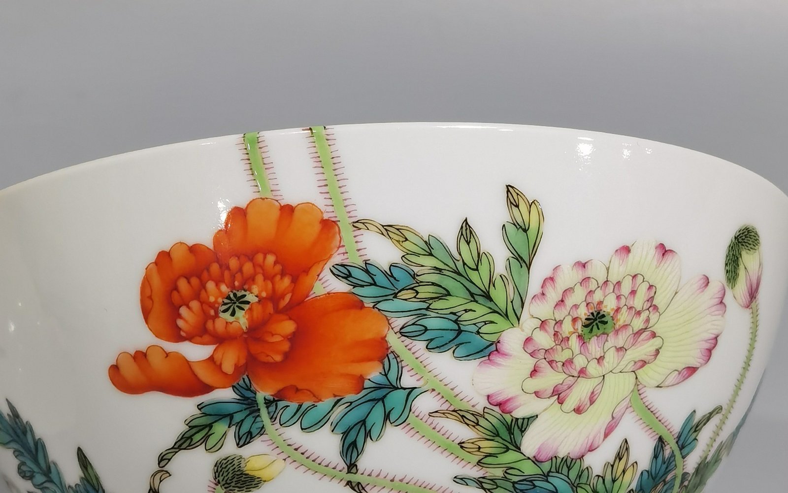 Qing Dynasty Yongzheng Pastel pink poppy bowl