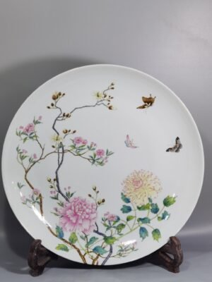 Qing Dynasty Yongzheng pastel pink butterfly and peony flowers large plate
