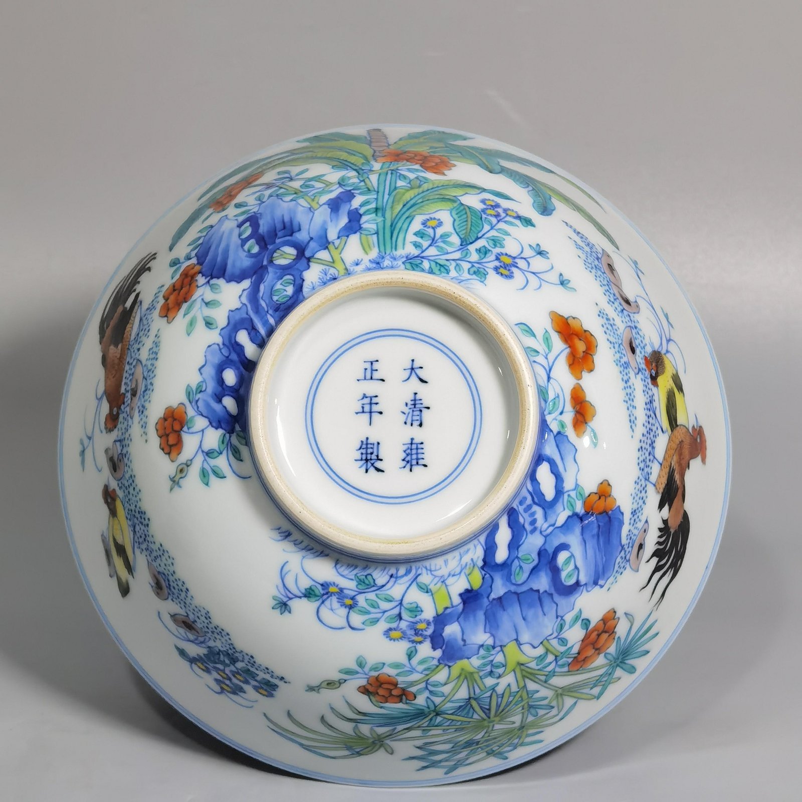 Qing Dynasty Yongzheng blue and white Doucai chicken picture bowl