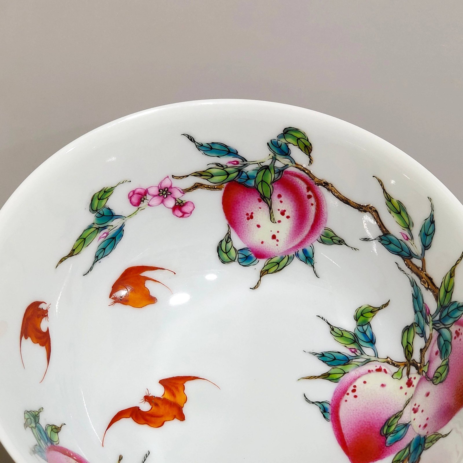 Qing Dynasty Yongzheng Five Blessings and Eight Peach Bowl