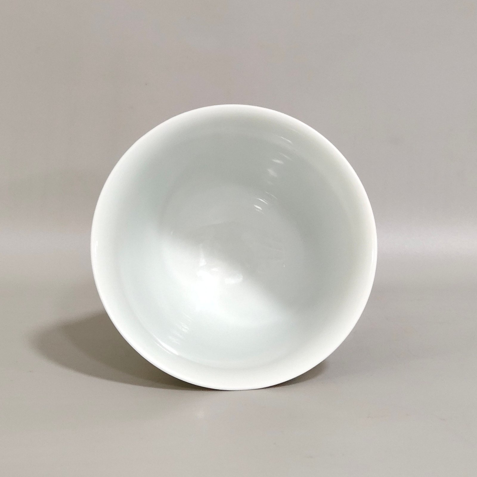 Qing Dynasty Yongzheng figures and ladies pictures and poems on the melon cup