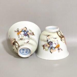 Qing Dynasty Yongzheng character story cup