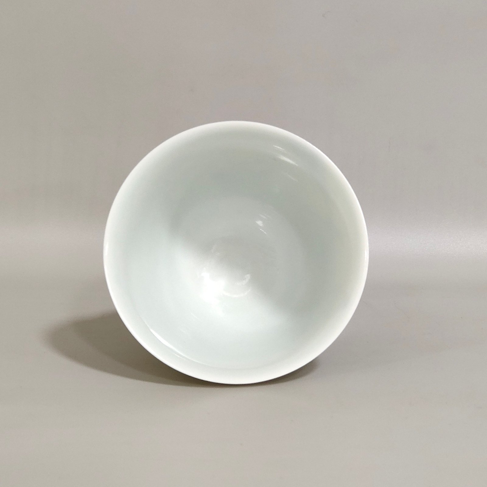 Qing Dynasty Yongzheng character story cup