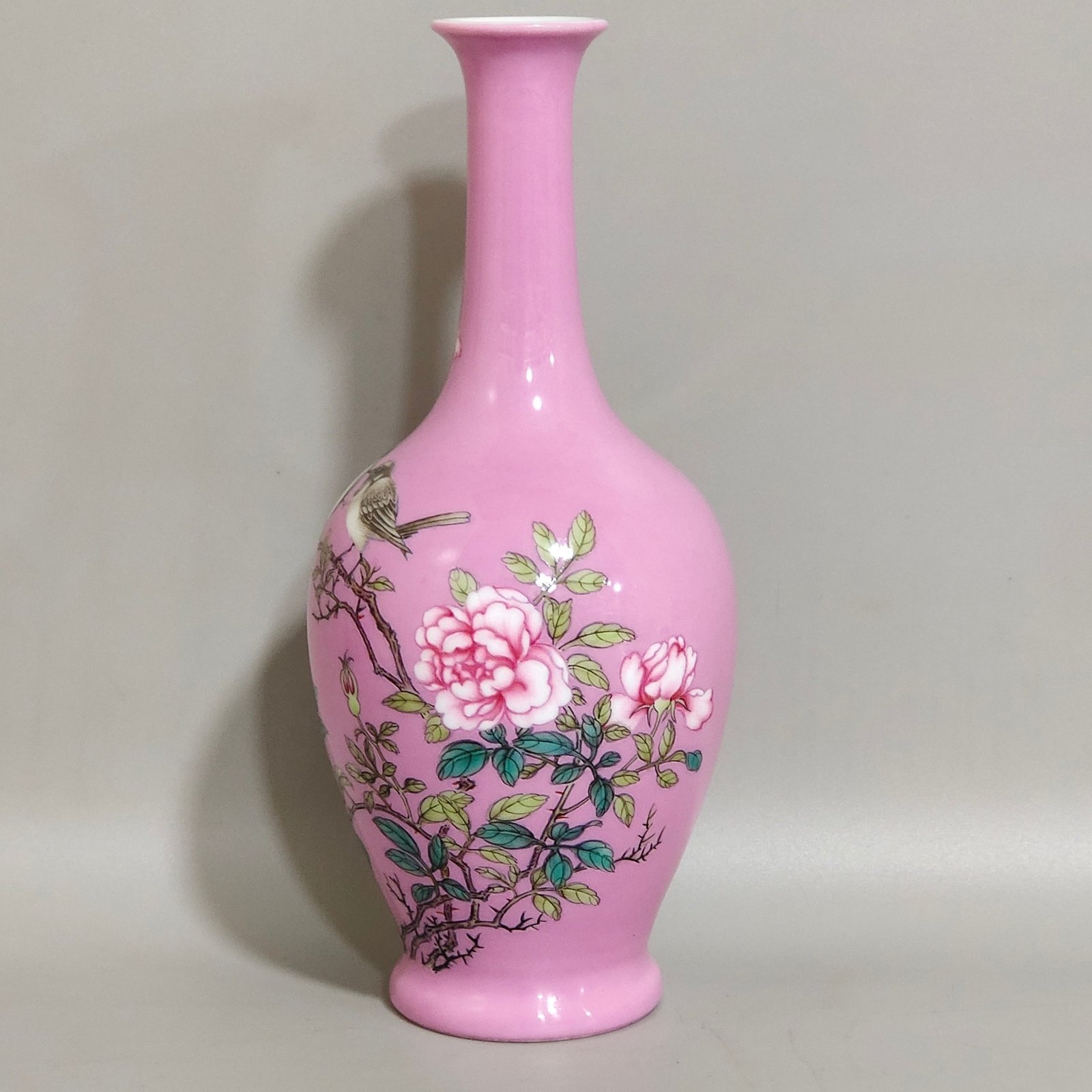 Qing Dynasty Yongzheng rouge pink flower and bird vase