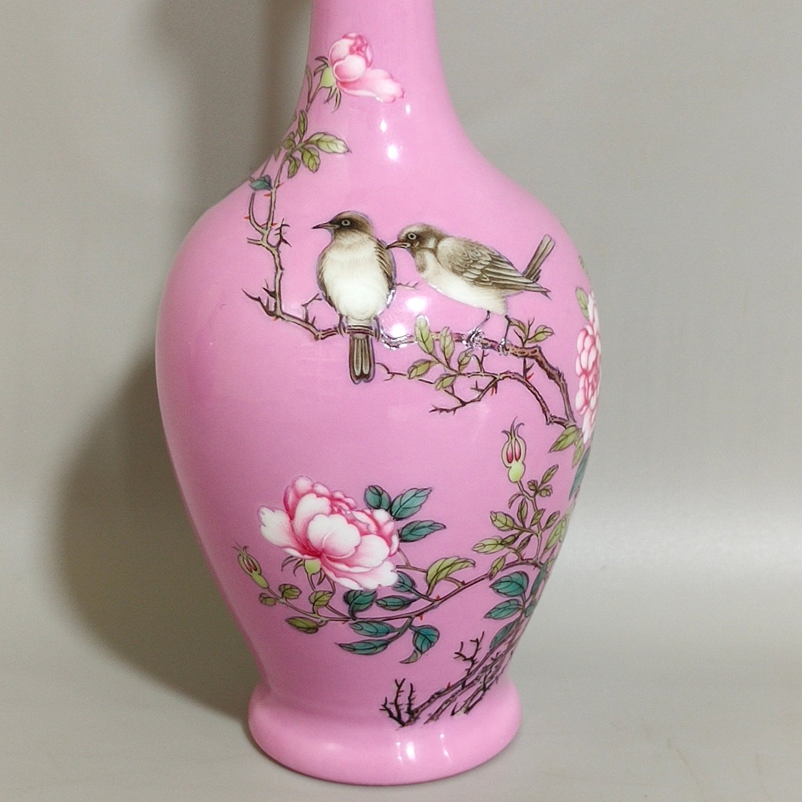 Qing Dynasty Yongzheng rouge pink flower and bird vase