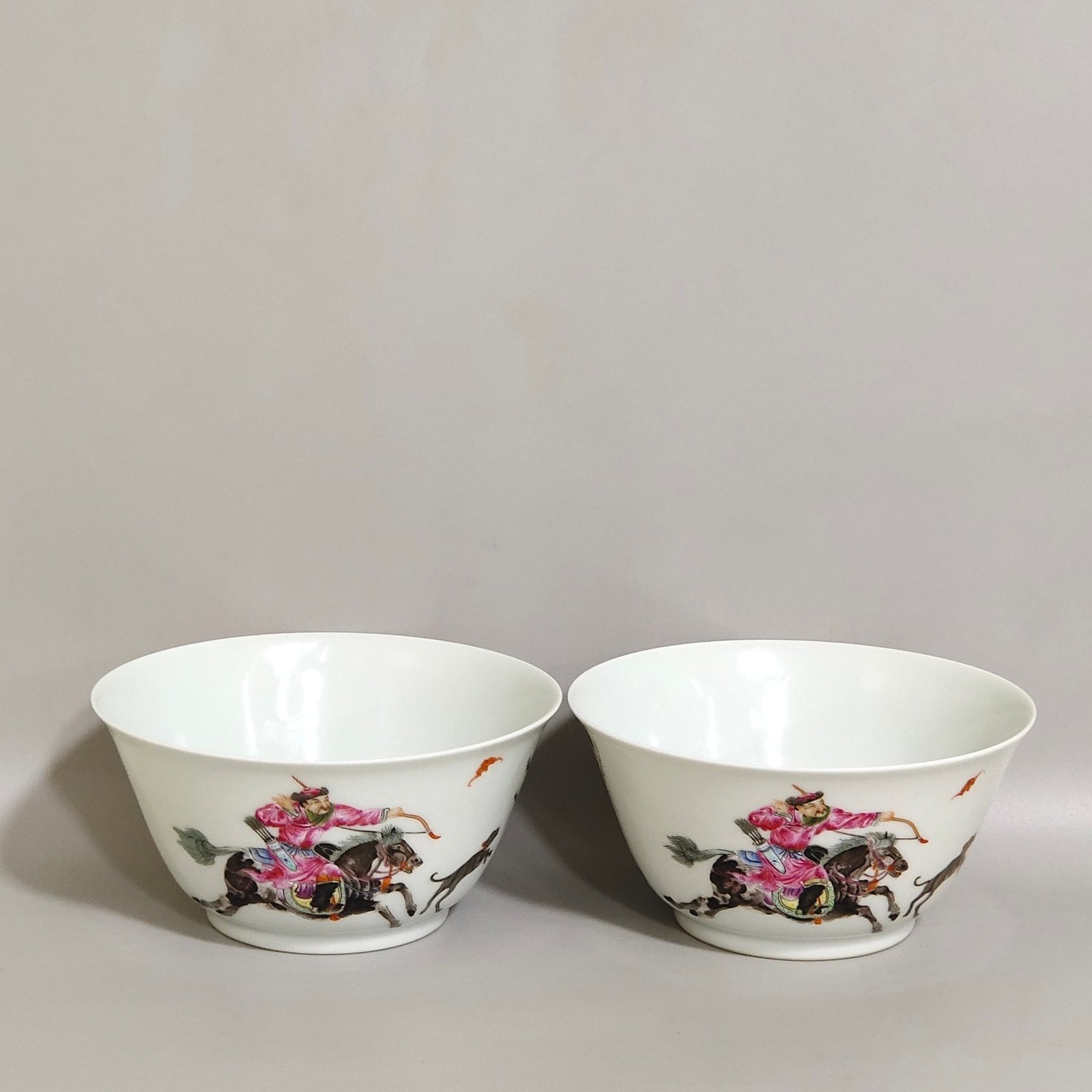 Qing Dynasty Yongzheng character story cup