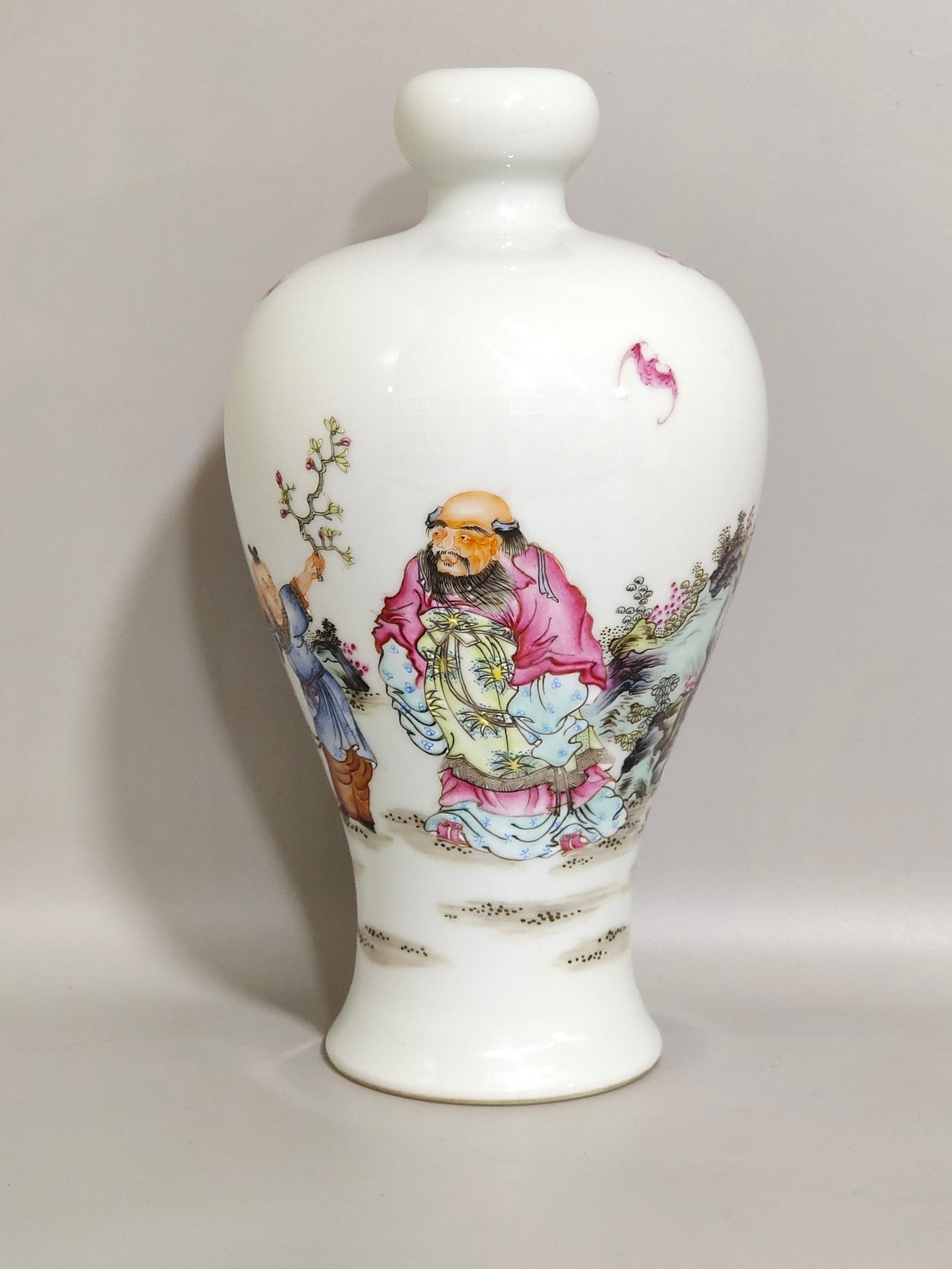 Qing Dynasty Yongzhengcharacter story plum vase