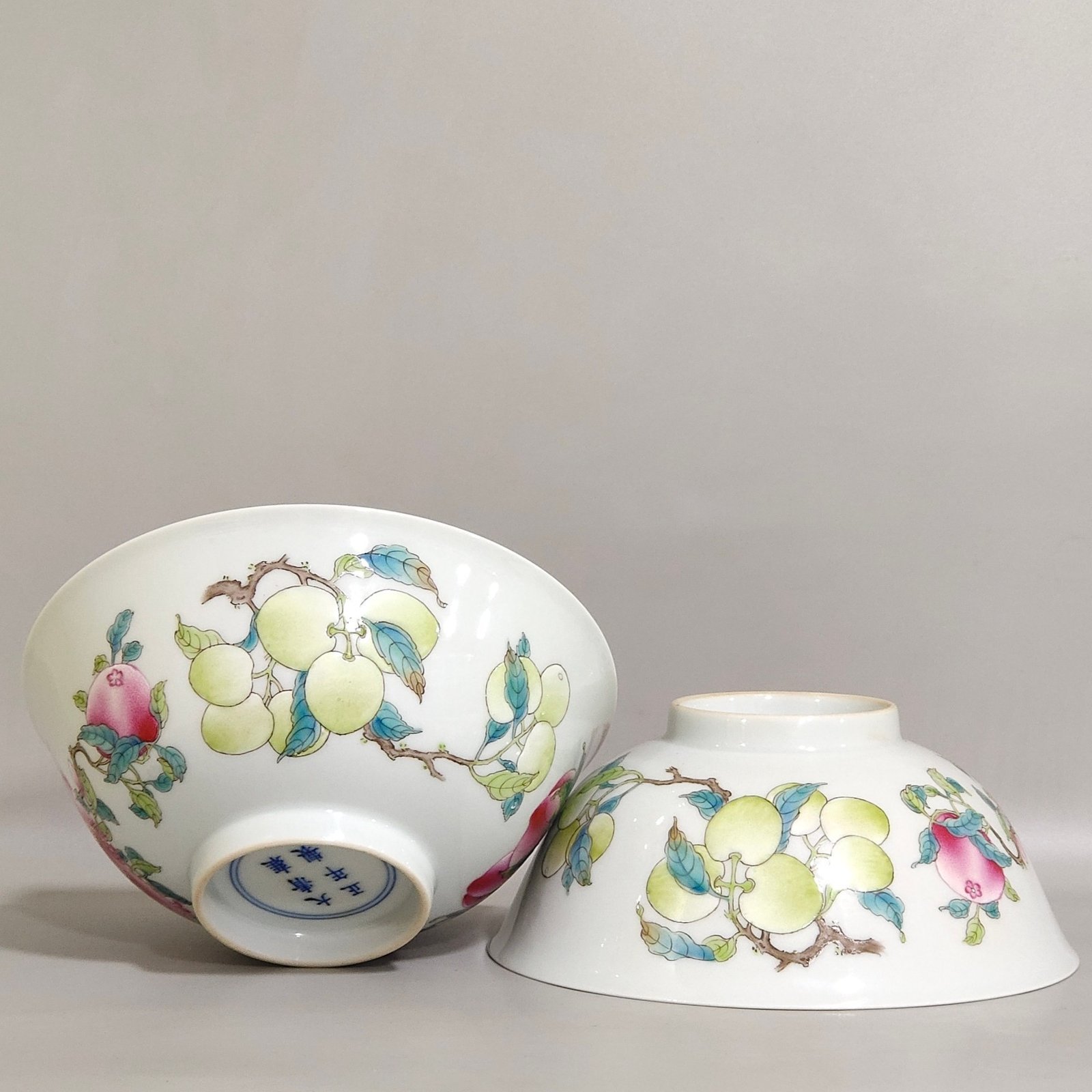 Qing Dynasty Yongzheng famille rose bowl with three patterns