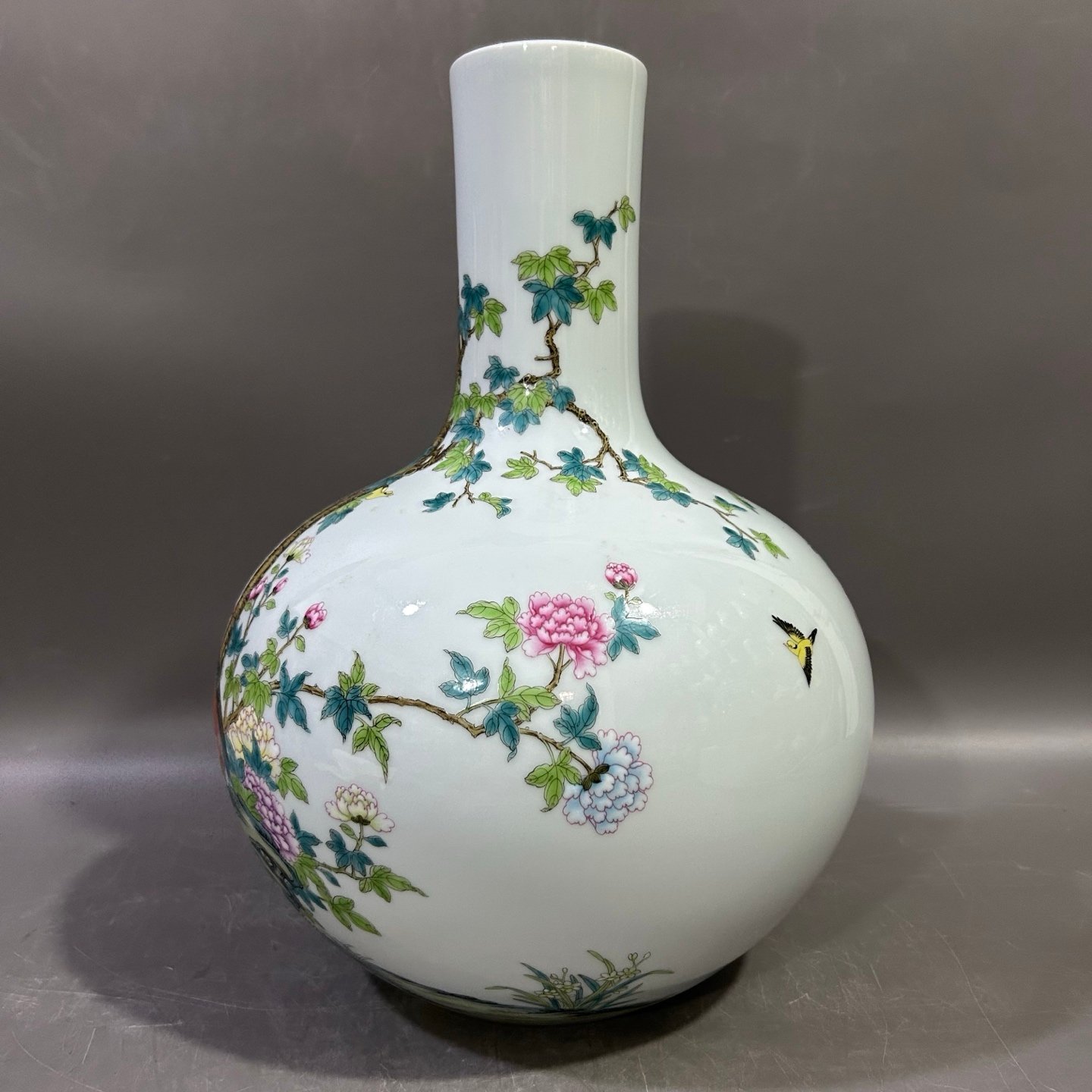 Qing Dynasty Yongzheng Pastel Phoenix and Peony Celestial Sphere