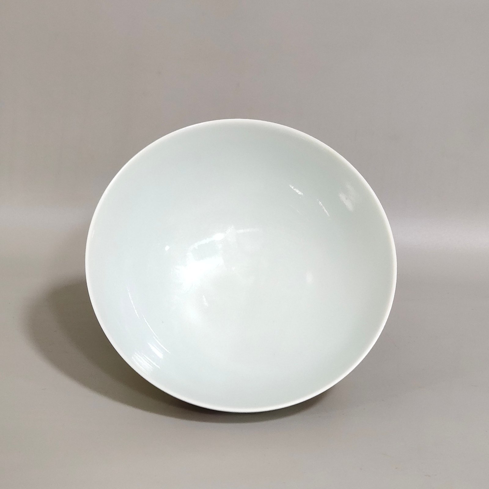 Qing Dynasty Yongzheng pastel tea round with immortal figures