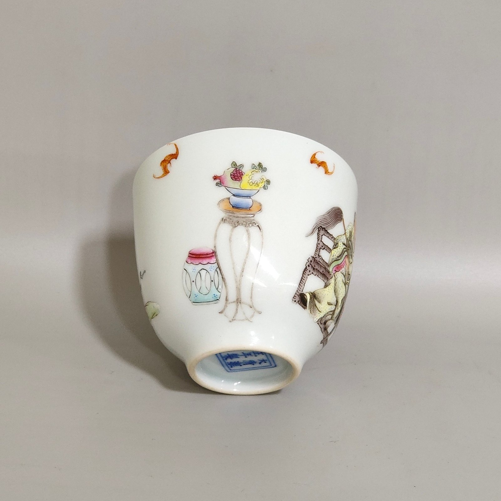 Qing Dynasty Yongzheng famille rose Coats cup for accompanying children