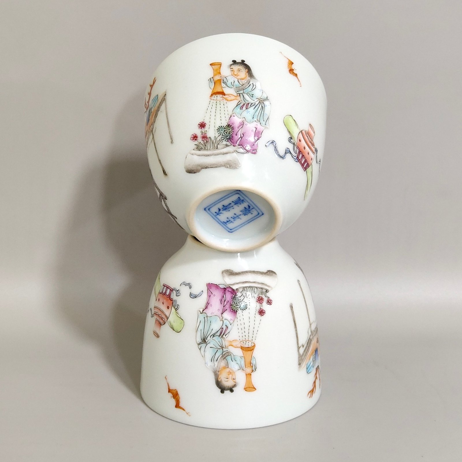 Qing Dynasty Yongzheng famille rose Coats cup for accompanying children