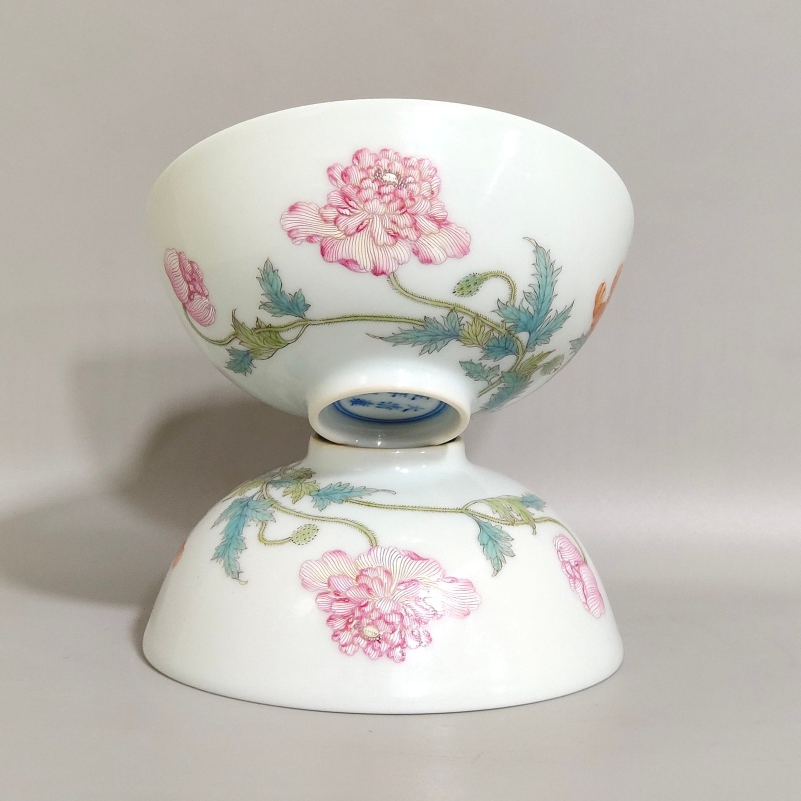 Qing Dynasty Yongzheng poppy tea ball