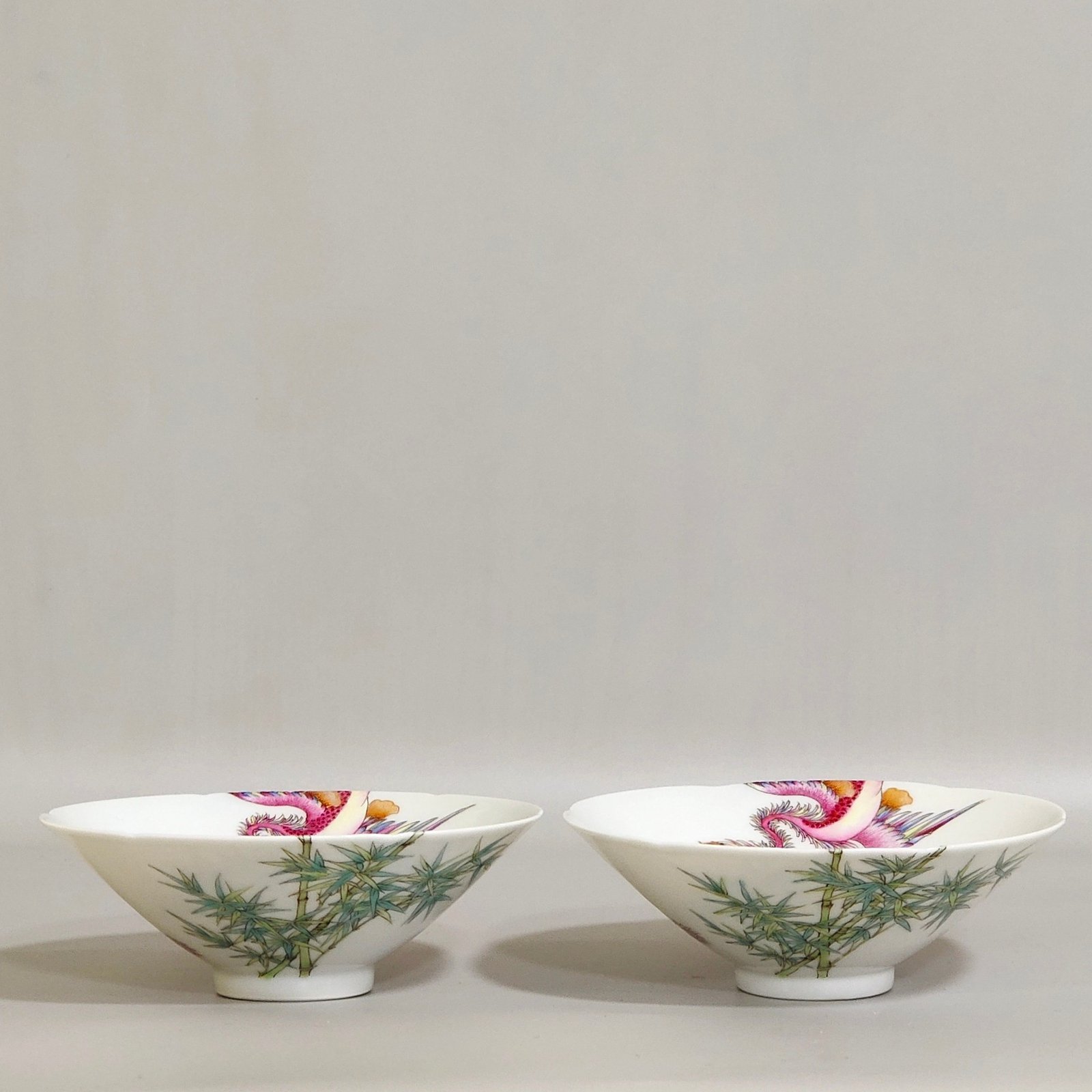 Qing Dynasty Yongzheng bamboo phoenix and sunflower mouth hat cup