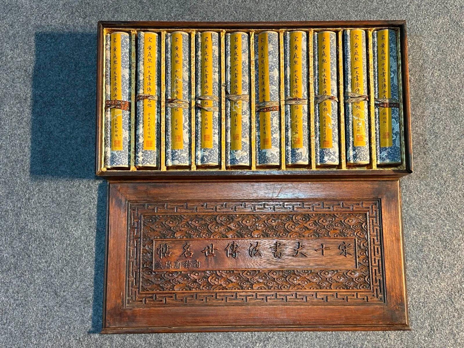 Chinese scroll painting Fu Shi