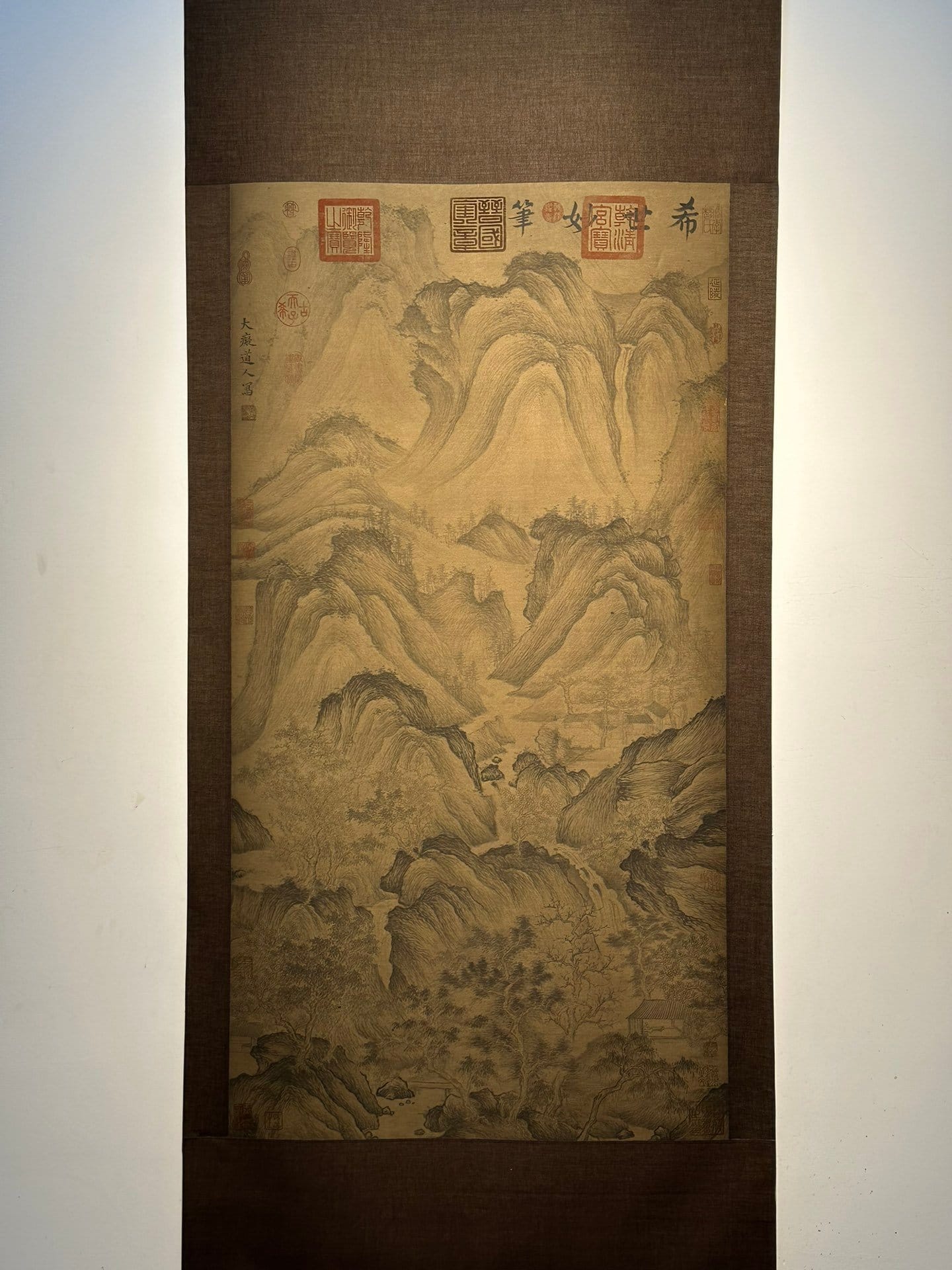 Chinese scroll painting Huang Gongwang